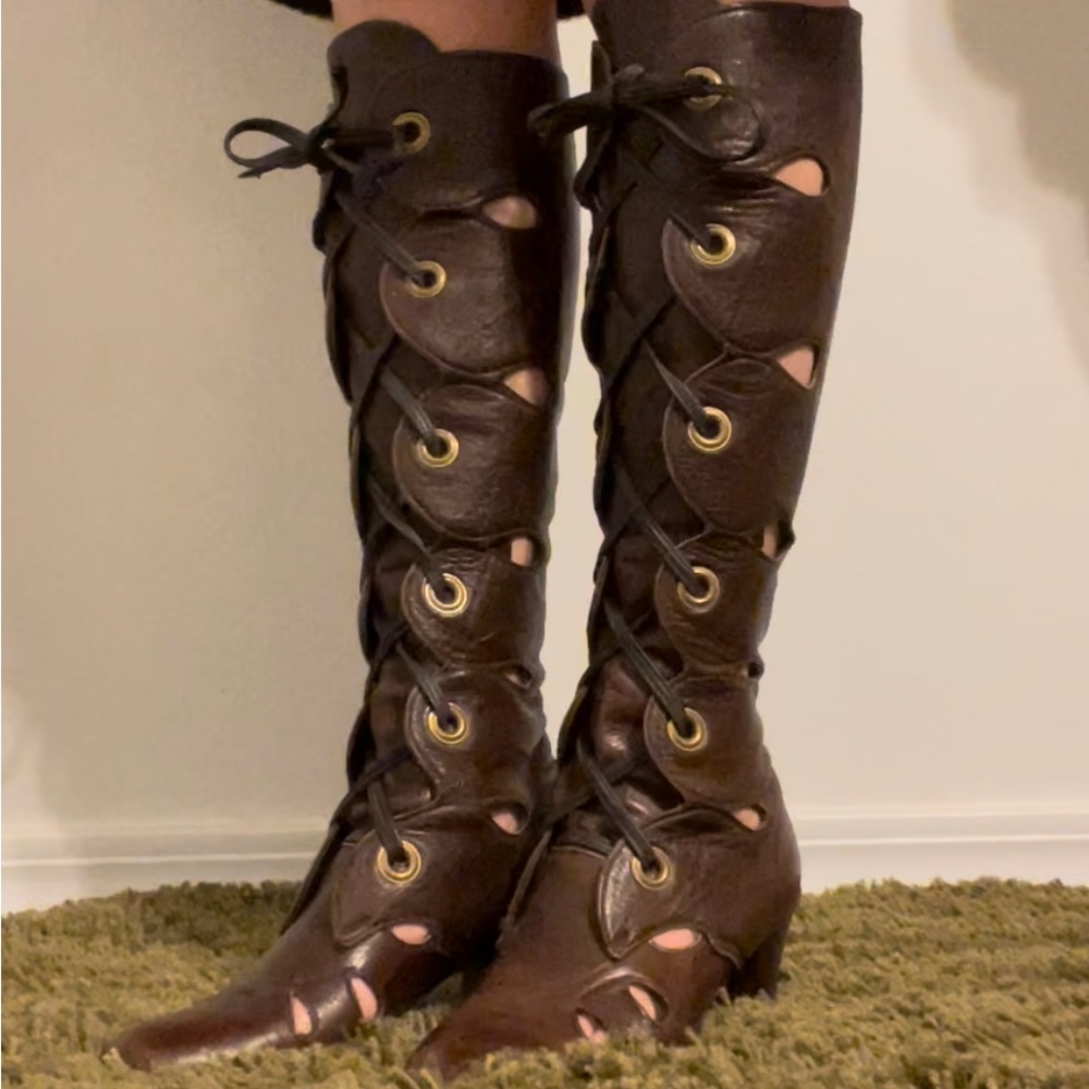 Vintage 1960’s lace up gogo boots brown leather 6 6.5